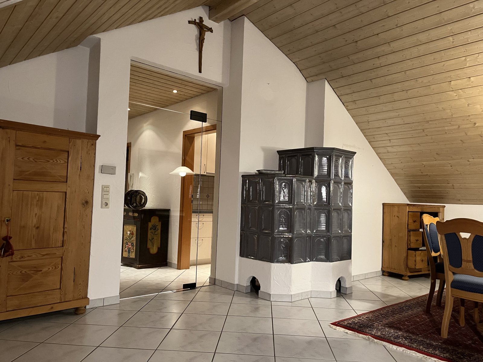 Grafenau: 3,5 ZW im DG in ruhiger Feldrandlage in 3-Fam. Haus Grafenau: 3,5 ZW im DG in ruhiger Feldrandlage in 3-Fam. Haus