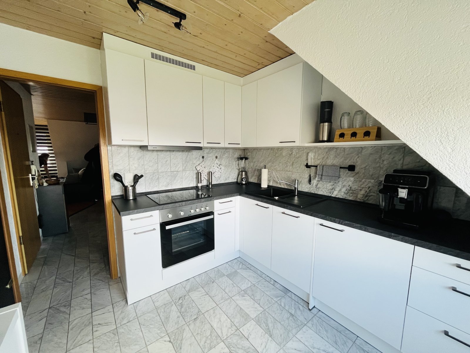 RESERVIERT: Kleine 2-Zimmer Maisonette-Singlewohnung in Oberjesingen! RESERVIERT: Kleine 2-Zimmer Maisonette-Singlewohnung in Oberjesingen!