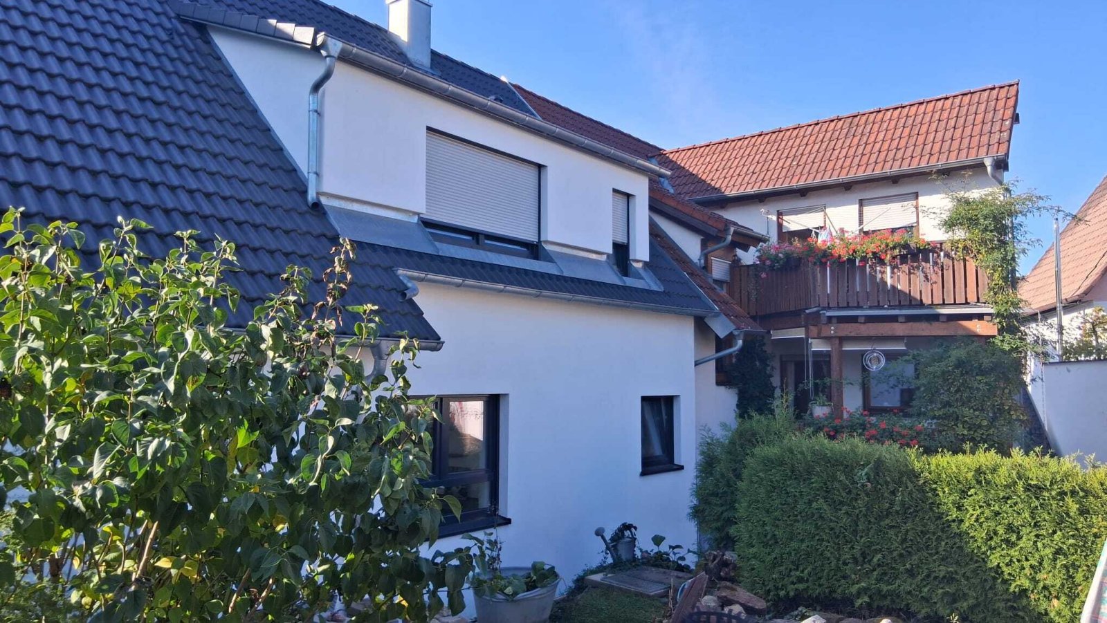 BB: moderne Doppelhaushälfte - 5 Zimmer und Garten (Erstbezug) BB: moderne Doppelhaushälfte - 5 Zimmer und Garten (Erstbezug)